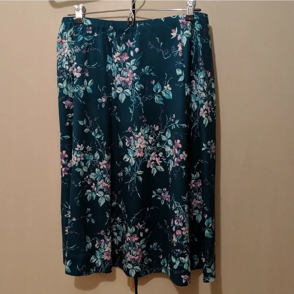 Vintage 2pc floral top & skirt set